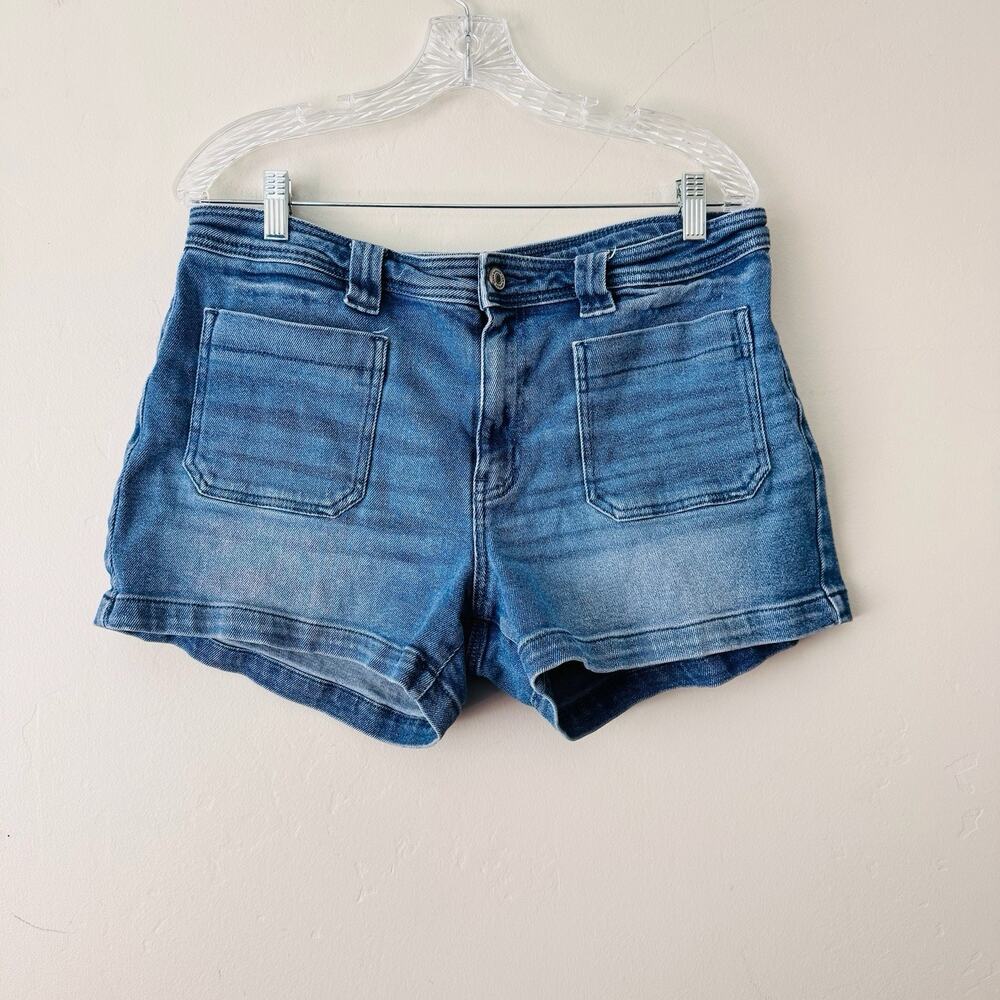 Kancan High Rise Denim Shorts Women’s Size 31